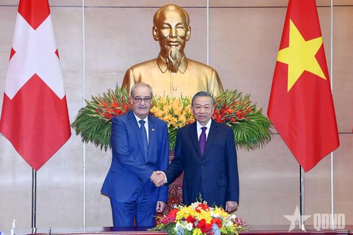 Tổng Bí thư, Chủ tịch nước Tô Lâm hội đàm với Tổng thống Thụy Sĩ Guy Parmelin