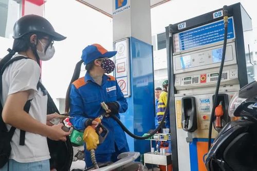 Tín hiệu tích cực từ thị trường xăng dầu