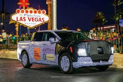 Xe bán tại điện dưới 30.000 USD của Ford chưa mở bán đã 'cháy hàng'
