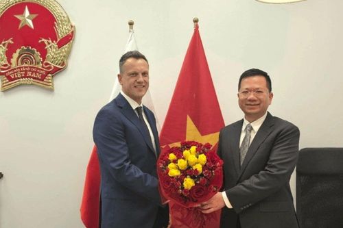 Khai trương Lãnh sự quán danh dự Việt Nam đầu tiên tại Ba Lan
