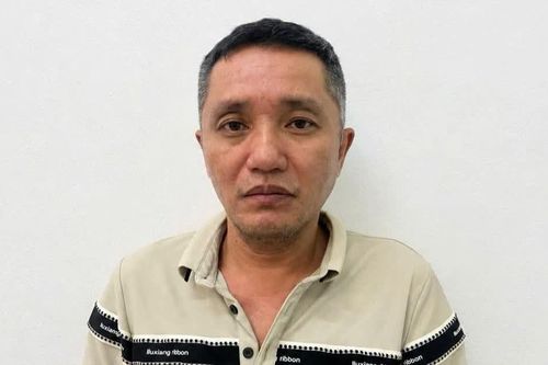 Hà Nội: Tạm giữ hình sự đối tượng đập phá kính xe ô tô trên đường Giải Phóng