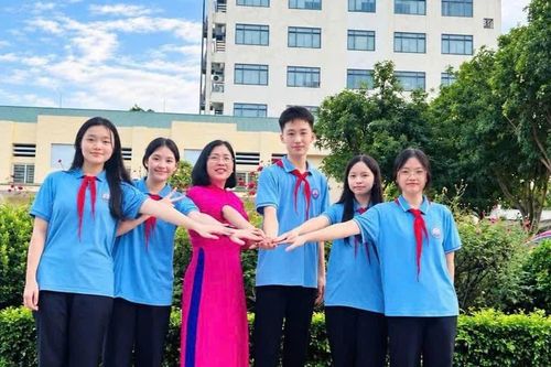 Nghệ An: Hàng nghìn học sinh giỏi chưa nhận tiền thưởng
