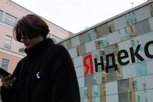 Ukraine đánh vào 'Google của Nga', internet trở thành mặt trận mới