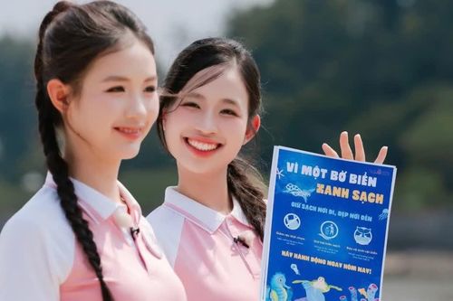 Các cô gái hoa hậu thiết kế poster, video vận động giảm thiểu rác thải nhựa