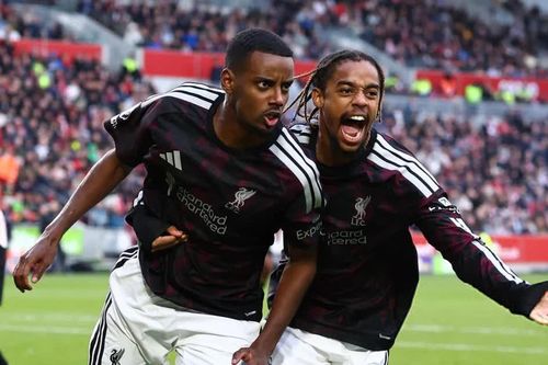 Hai thẻ đỏ, 3 bàn thắng và màn lội ngược dòng ngoạn mục của Liverpool