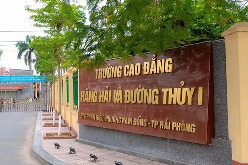 Tạm giữ hình sự học sinh lớp 11 đánh bạn tử vong