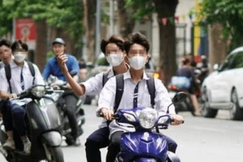 Học sinh đi xe mô tô: Khi nào bị phạt?