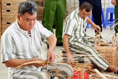 Đang chấp hành án 15 năm tù về tội 'Giết người', tiếp tục bị truy tố cùng tội danh