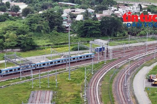 Sự cố mất điện ảnh hưởng 14 chuyến metro số 1