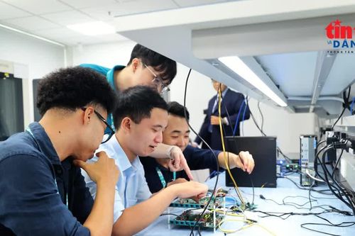 Làm chủ công nghệ lõi để Việt Nam bứt phá về bán dẫn và AI