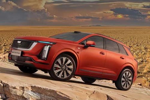 SUV hạng sang công suất 523 mã lực, siêu tiết kiệm xăng, giá hơn 1 tỷ đồng
