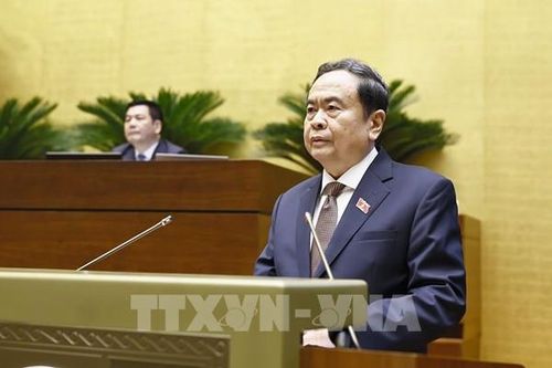 Khai mạc trọng thể Kỳ họp thứ 2, Quốc hội khóa XVI: Tập trung hoàn thiện thể chế, tạo động lực phát triển đất nước