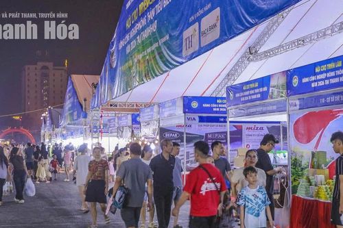 Lan tỏa sắc màu sản phẩm vùng miền
