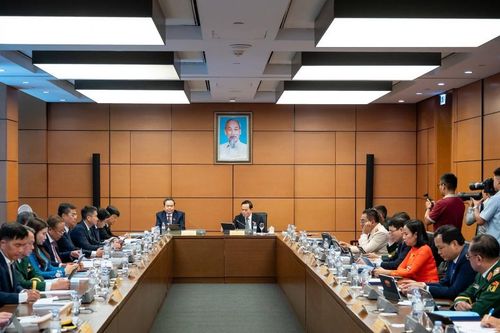 Chủ tịch Quốc hội: Chuyển từ tiền kiểm sang hậu kiểm phải tạo đột phá cho phát triển kinh tế số