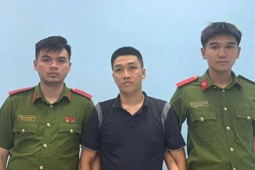 Bắt đối tượng truy nã đặc biệt tại Bến xe Trung tâm Đà Nẵng