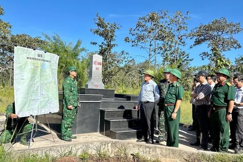 Chủ tịch UBND tỉnh Phạm Anh Tuấn kiểm tra khu vực biên giới và làm việc với các địa phương