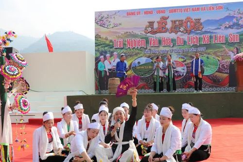 Xã Liên Sơn khai mạc Chương trình “Trải nghiệm Văn hóa - Du lịch”