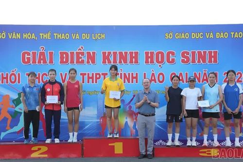 30 bộ giải được trao tại giải Điền kinh học sinh THCS và THPT tỉnh Lào Cai năm 2026