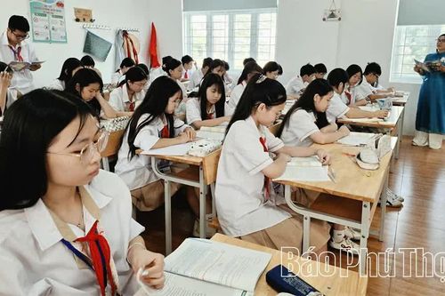 Những “bông hoa đẹp” trong vườn Bác