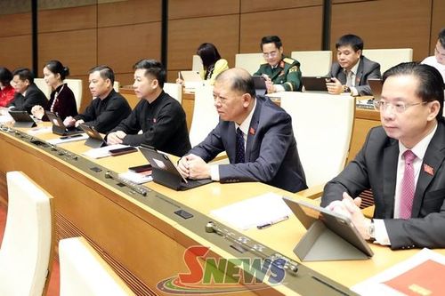 Đoàn đại biểu Quốc hội tỉnh Sơn La dự khai mạc Kỳ họp thứ Hai, Quốc hội khóa XVI và thảo luận tổ về các dự án Luật