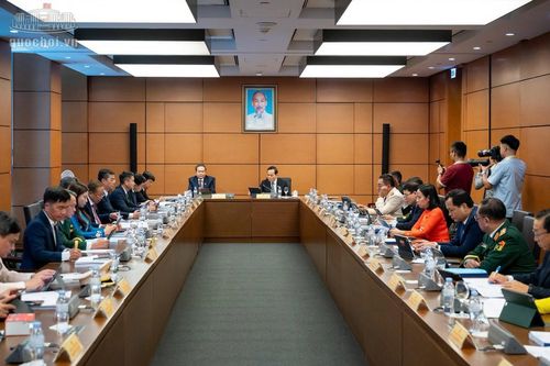 Bổ sung tiêu chí cụ thể để phân định phạm vi hoạt động bưu chính, vận tải và logistics