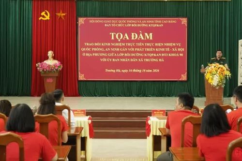 Lớp bồi dưỡng kiến thức quốc phòng và an ninh trao đổi kinh nghiệm tại xã Trường Hà