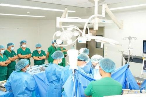 BVTW Huế chuyển giao kỹ thuật cao, phát triển phẫu thuật tim tại Đà Nẵng