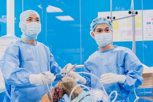 Thất bại sau mổ thay khớp là nỗi ám ảnh của bác sĩ chấn thương chỉnh hình