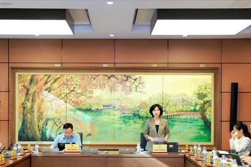 Chuyển từ hỗ trợ trực tiếp sang kiến tạo môi trường phát triển doanh nghiệp
