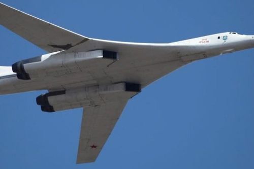 Oanh tạc cơ Tu-160M Nga có phải đối thủ 'pháo đài bay' B-52 Mỹ?