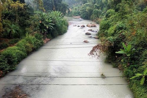 Xác minh hiện tượng nước sông Cầu trắng đục chưa rõ nguyên nhân
