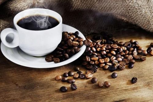 Cách uống cà phê tránh tăng huyết áp