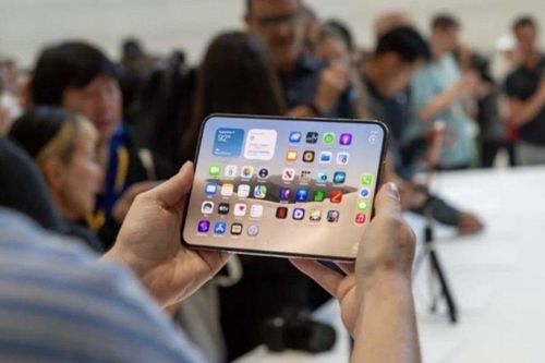 Apple được yêu cầu tăng cường bảo mật sau loạt giao dịch đáng ngờ liên quan đến iPhone Duo