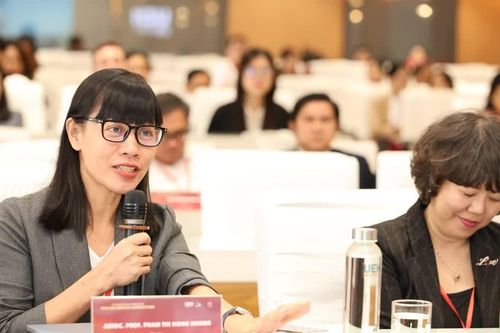 Đưa tiếng Anh thành ngôn ngữ thứ hai: Đại học cần chuẩn bị đồng bộ