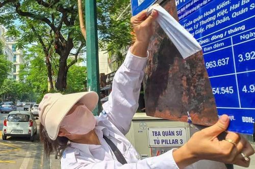 12 tuyến phố trung tâm đồng loạt thay biển tăng giá gửi ôtô