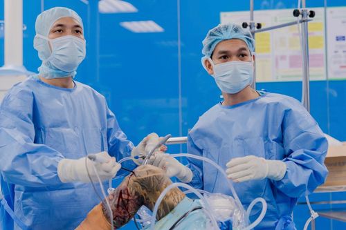 Biến chứng sau mổ thay khớp - nỗi trăn trở của bác sĩ chấn thương chỉnh hình