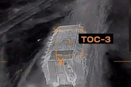 Ukraine tung video bắn nổ pháo nhiệt áp TOS-3 mới nhất của Nga
