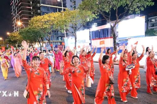 Lan tỏa vẻ đẹp và sức sáng tạo của phụ nữ Việt Nam