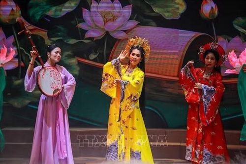 Tôn vinh nét đẹp người con gái Việt Nam trên sân khấu kịch