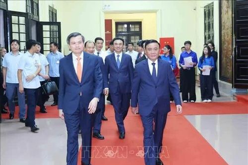 Thường trực Ban Bí thư dự Lễ Trao giải Cuộc thi chính luận về bảo vệ nền tảng tư tưởng của Đảng lần thứ Sáu