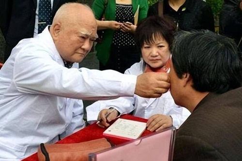 Danh y 90 tuổi tiết lộ bí quyết sống khỏe: Đừng bỏ qua điều số 1