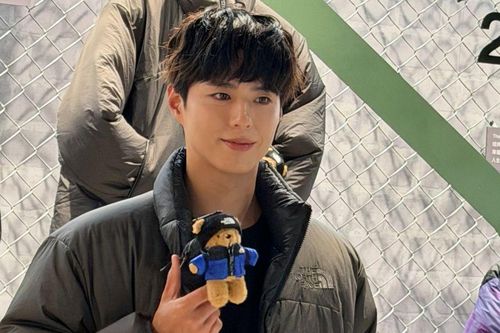 Park Bo Gum khoe cơ bắp lực lưỡng