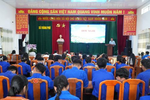 Xã Thăng Phú tổ chức đối thoại giữa Chủ tịch UBND xã với thanh niên