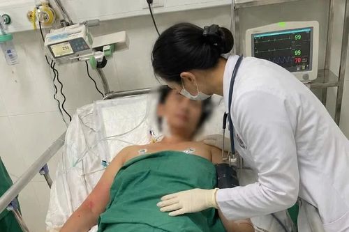 Kích hoạt báo động đỏ liên viện, cứu sống sản phụ bị băng huyết nặng