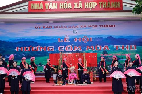 Khai mạc Lễ hội Cốm Hợp Thành năm 2026