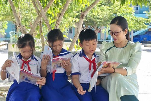 Cô giáo người Chăm trưởng thành từ chính sách, tận tâm với nghề