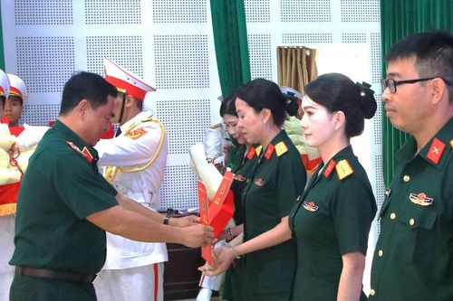 Quân khu 7 trao quyết định tuyển dụng 55 giáo viên cho Phân hiệu 1, Trường Thiếu sinh quân miền Nam