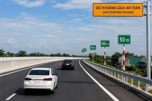 Toàn cảnh giao thông 18/10: Nhiều cao tốc phải bổ sung biển báo khoảng cách an toàn