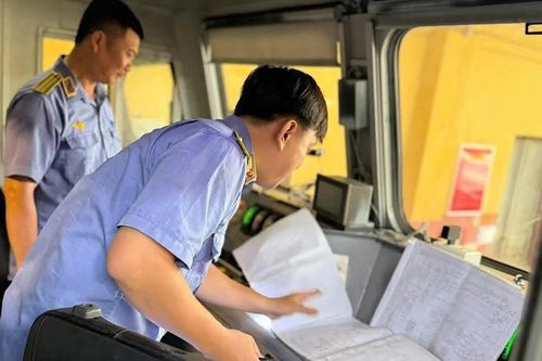 Vì sao địa phương gặp khó khi tổ chức sát hạch lái tàu?