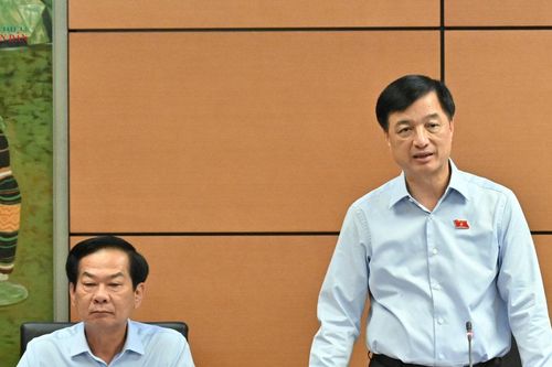 Tăng trưởng hai con số phải đi cùng bảo đảm sinh kế người dân